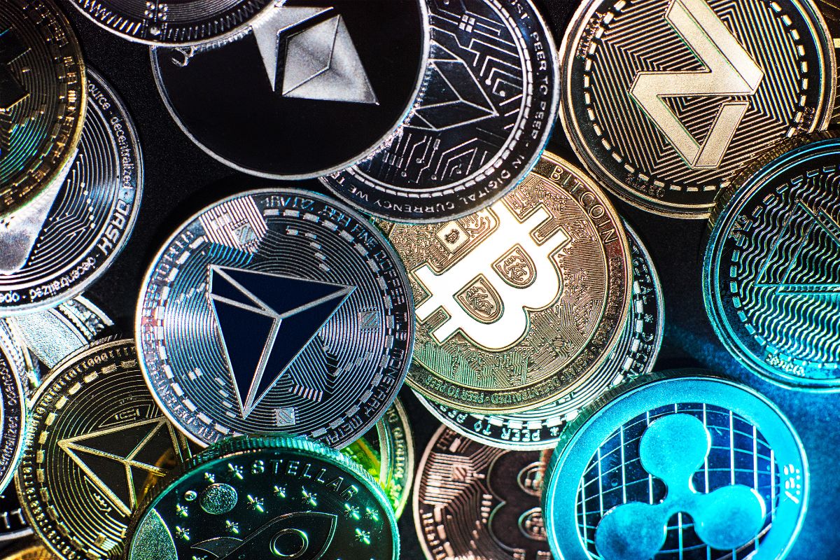 O que é criptomoeda e como ela funciona na prática